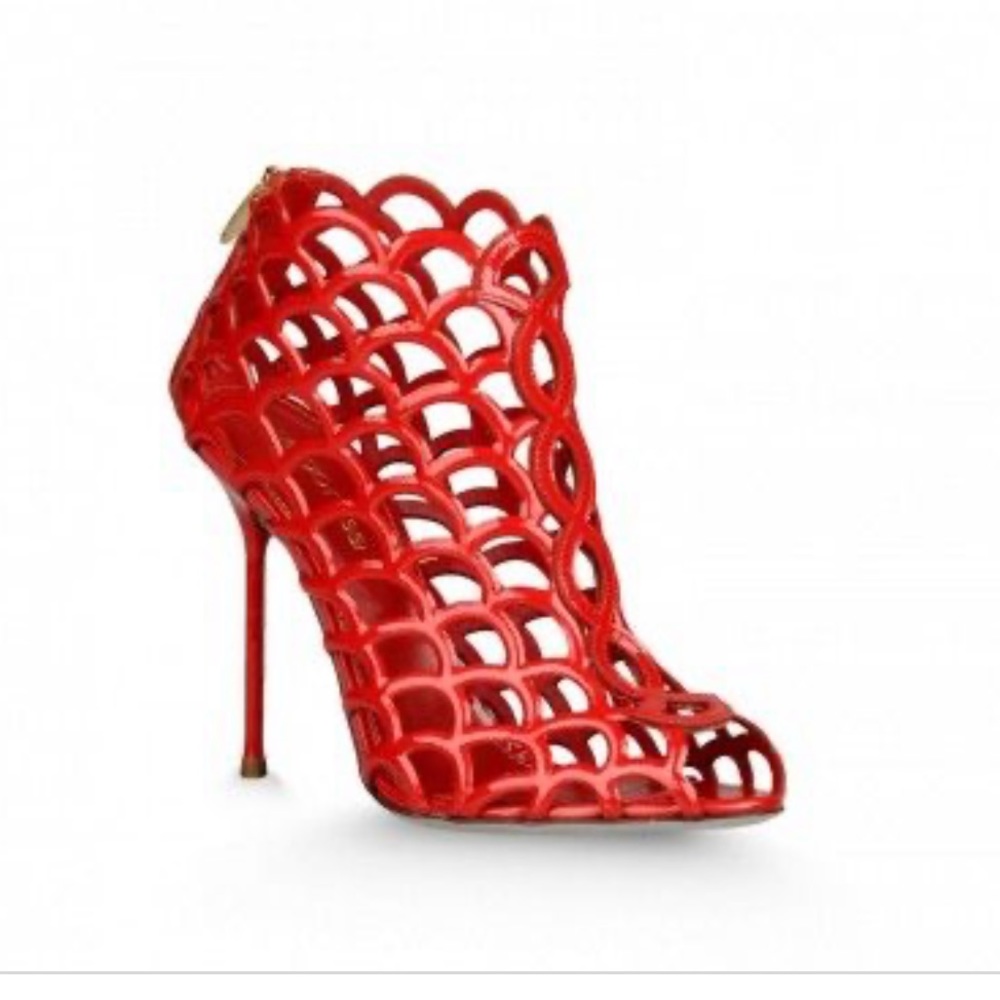 ❤️🥰 Sergio Rossi red patent leather heels!!